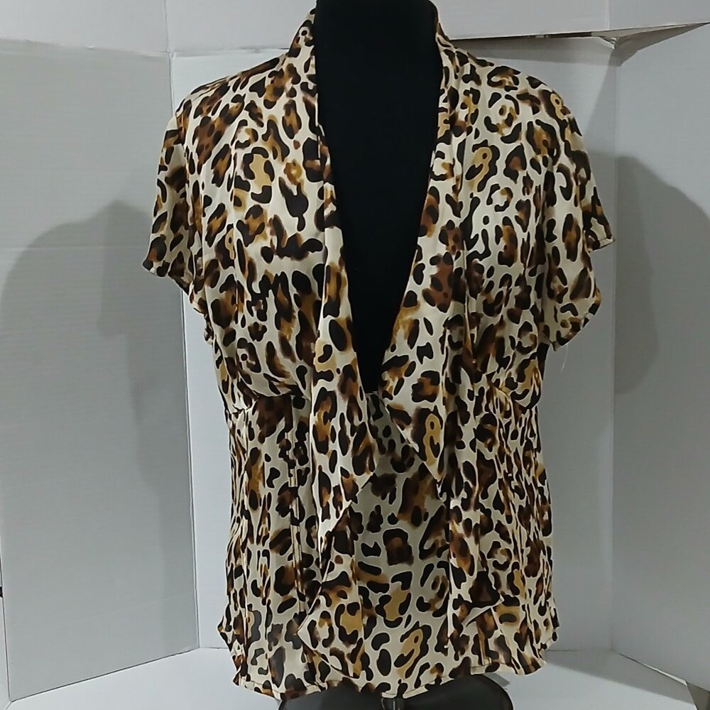 Agora Women's Cheetah Top Short Sleeve side zip Blouse Size XL